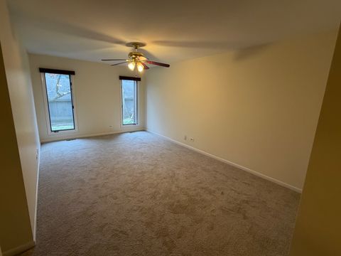Tiny photo for 1S055 Spring Road #1C, Oakbrook Terrace, IL 60181 (MLS # 12591552)