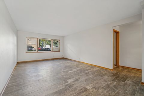 Tiny photo for 6800 N Overhill Avenue #1A, Chicago, IL 60631 (MLS # 12486585)
