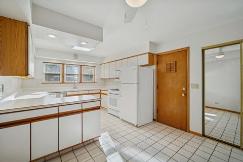 Tiny photo for 6800 N Overhill Avenue #1A, Chicago, IL 60631 (MLS # 12486585)