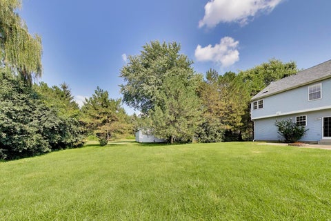 Tiny photo for 14106 Glenwood Court, Libertyville, IL 60048 (MLS # 12723059)