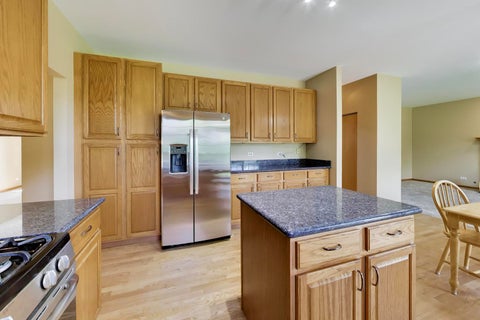Tiny photo for 14106 Glenwood Court, Libertyville, IL 60048 (MLS # 12723059)