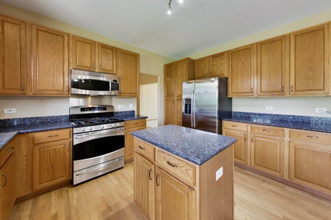 Tiny photo for 14106 Glenwood Court, Libertyville, IL 60048 (MLS # 12723059)