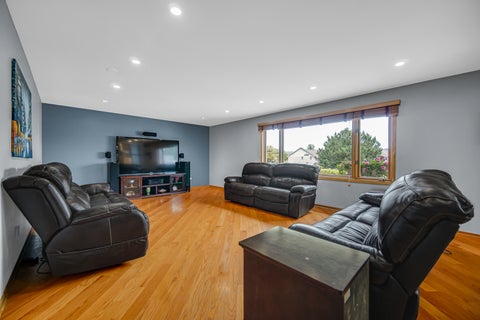 Tiny photo for 8544 Meadows Edge Trail, Tinley Park, IL 60487 (MLS # 12753246)