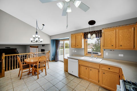 Tiny photo for 8544 Meadows Edge Trail, Tinley Park, IL 60487 (MLS # 12753246)