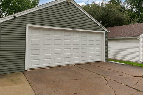 Tiny photo for 1900 29th Street, Moline, IL 61265 (MLS # 12764737)
