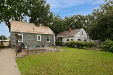 Tiny photo for 1900 29th Street, Moline, IL 61265 (MLS # 12764737)