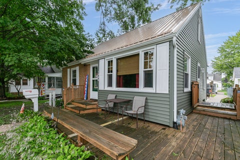 Tiny photo for 1900 29th Street, Moline, IL 61265 (MLS # 12764737)