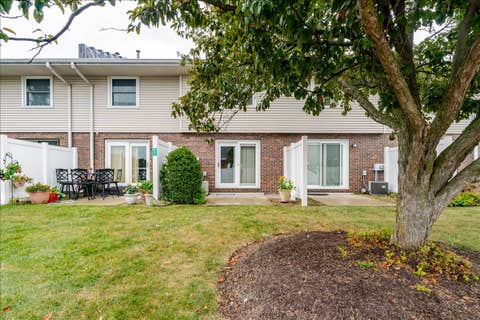 Tiny photo for 103 S Towanda Avenue #4, Normal, IL 61761 (MLS # 12720918)