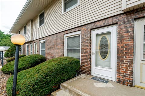 Tiny photo for 103 S Towanda Avenue #4, Normal, IL 61761 (MLS # 12720918)