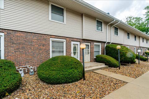 Tiny photo for 103 S Towanda Avenue #4, Normal, IL 61761 (MLS # 12720918)