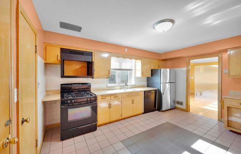 Tiny photo for 14233 S Wentworth Avenue, Riverdale, IL 60827 (MLS # 12550771)