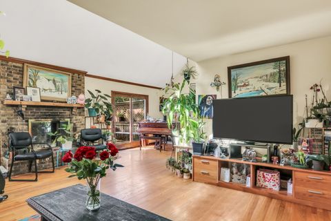 Tiny photo for 3947 Blackstone Avenue, Gurnee, IL 60031 (MLS # 12605646)