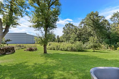 Tiny photo for 3947 Blackstone Avenue, Gurnee, IL 60031 (MLS # 12605646)