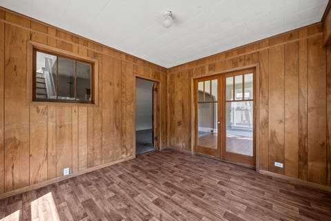 Tiny photo for 108 W Central Park Avenue, Davenport, IA 52803 (MLS # 12676961)