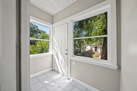 Tiny photo for 108 W Central Park Avenue, Davenport, IA 52803 (MLS # 12676961)
