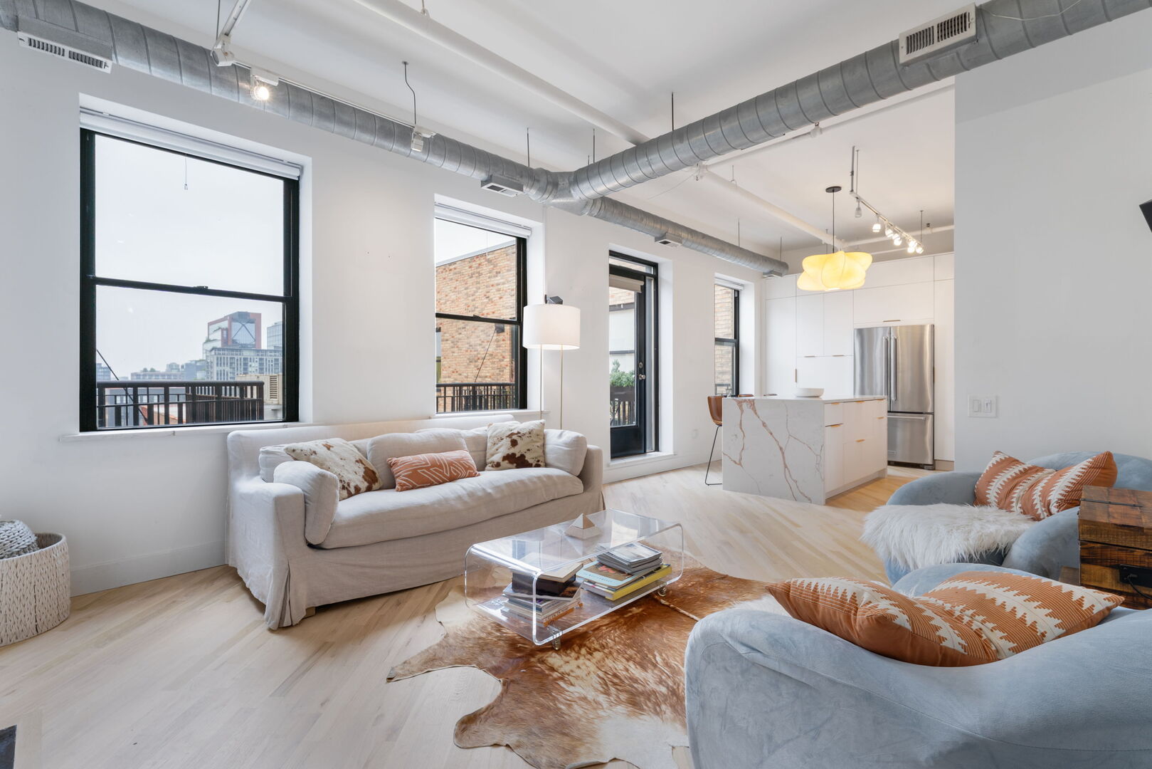 226 N Clinton Street 711
