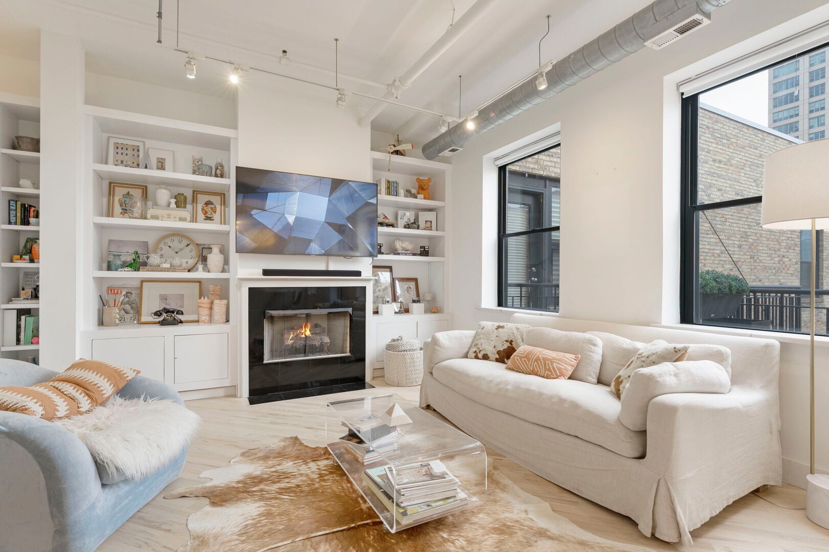 226 N Clinton Street 711