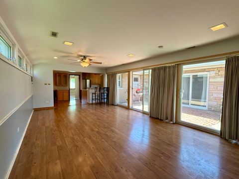 Tiny photo for 4138 Custer Avenue, Brookfield, IL 60513 (MLS # 12649521)