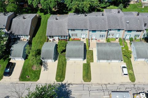 Tiny photo for 330 Elmwood Lane, Bloomingdale, IL 60108 (MLS # 12698737)