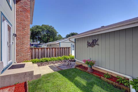 Tiny photo for 330 Elmwood Lane, Bloomingdale, IL 60108 (MLS # 12698737)