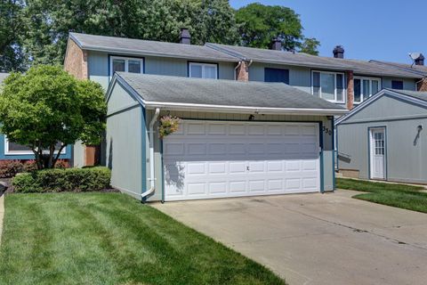 Tiny photo for 330 Elmwood Lane, Bloomingdale, IL 60108 (MLS # 12698737)