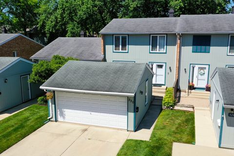 Tiny photo for 330 Elmwood Lane, Bloomingdale, IL 60108 (MLS # 12698737)