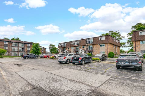 Tiny photo for 10430 Ridgeland Avenue #6, Chicago Ridge, IL 60415 (MLS # 12677778)