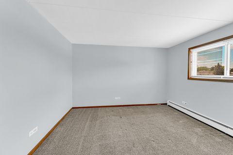 Tiny photo for 10430 Ridgeland Avenue #6, Chicago Ridge, IL 60415 (MLS # 12677778)