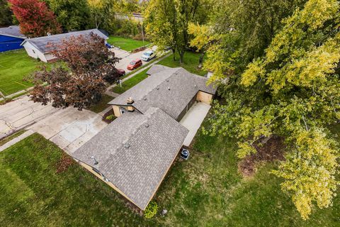 Tiny photo for 304 Cotton Avenue, DeKalb, IL 60115 (MLS # 12502445)