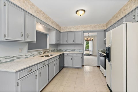 Tiny photo for 318 Laurel Lane, DeKalb, IL 60115 (MLS # 12710178)