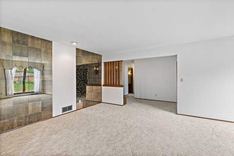 Tiny photo for 318 Laurel Lane, DeKalb, IL 60115 (MLS # 12710178)