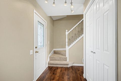 Tiny photo for 1080 Scarlet Oak Circle, Aurora, IL 60506 (MLS # 12581470)