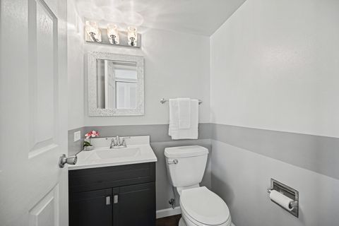 Tiny photo for 1080 Scarlet Oak Circle, Aurora, IL 60506 (MLS # 12581470)