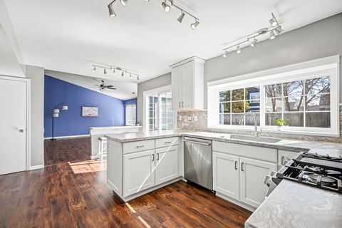 Tiny photo for 1080 Scarlet Oak Circle, Aurora, IL 60506 (MLS # 12581470)