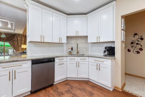 Tiny photo for 10936 Jodan Drive, Oak Lawn, IL 60453 (MLS # 12601867)