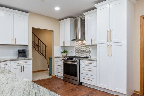 Tiny photo for 10936 Jodan Drive, Oak Lawn, IL 60453 (MLS # 12601867)