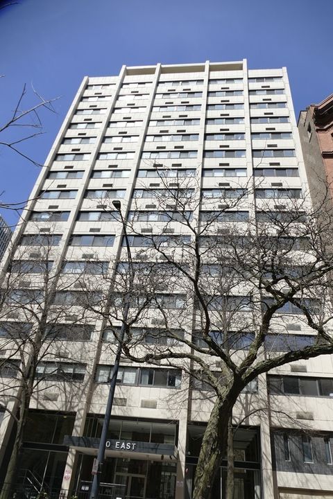 30 E Division Street 10B Chicago IL 60610