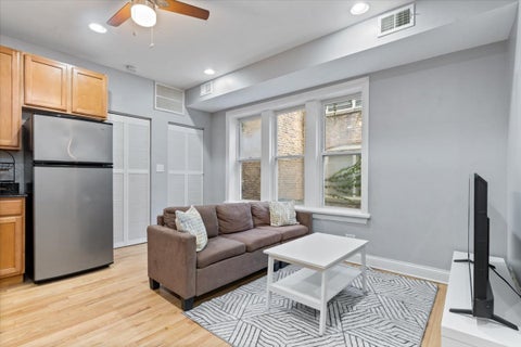 Tiny photo for 6812 N Wayne Avenue #3E, Chicago, IL 60626 (MLS # 12767542)