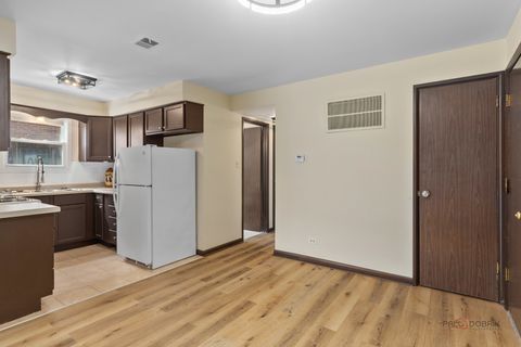 Tiny photo for 10936 S Keating Avenue #1A, Oak Lawn, IL 60453 (MLS # 12612441)