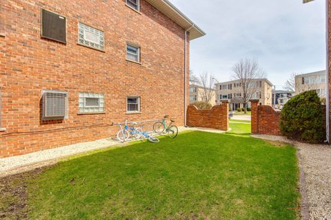 Tiny photo for 10936 S Keating Avenue #1A, Oak Lawn, IL 60453 (MLS # 12612441)