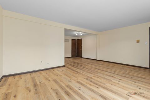 Tiny photo for 10936 S Keating Avenue #1A, Oak Lawn, IL 60453 (MLS # 12612441)