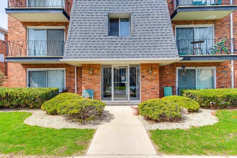 Tiny photo for 10936 S Keating Avenue #1A, Oak Lawn, IL 60453 (MLS # 12612441)