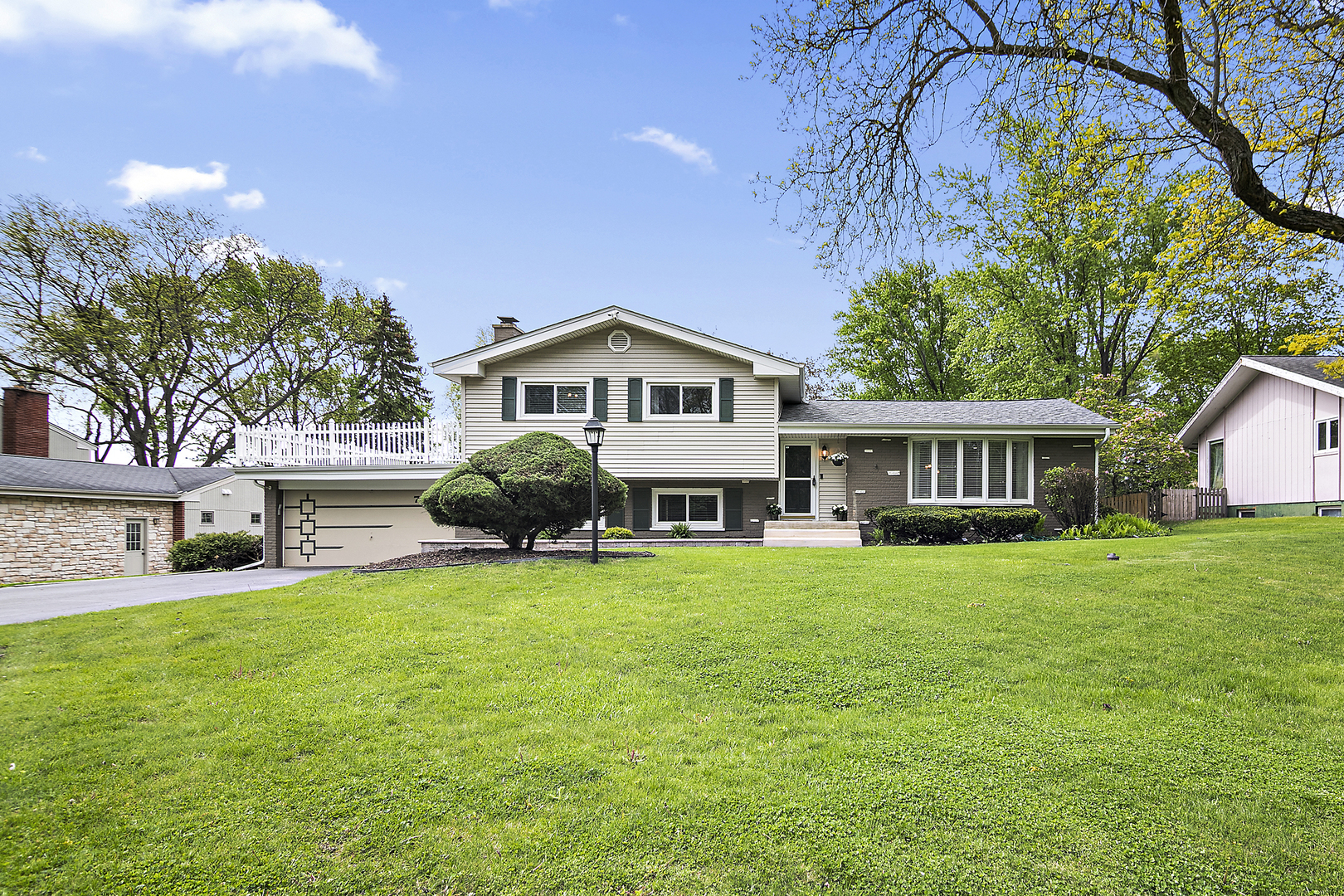 765 W Bayer Drive