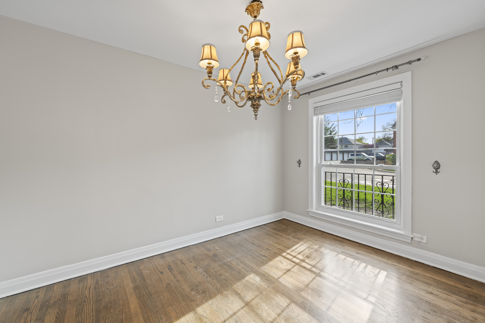 5731 Sutton Place