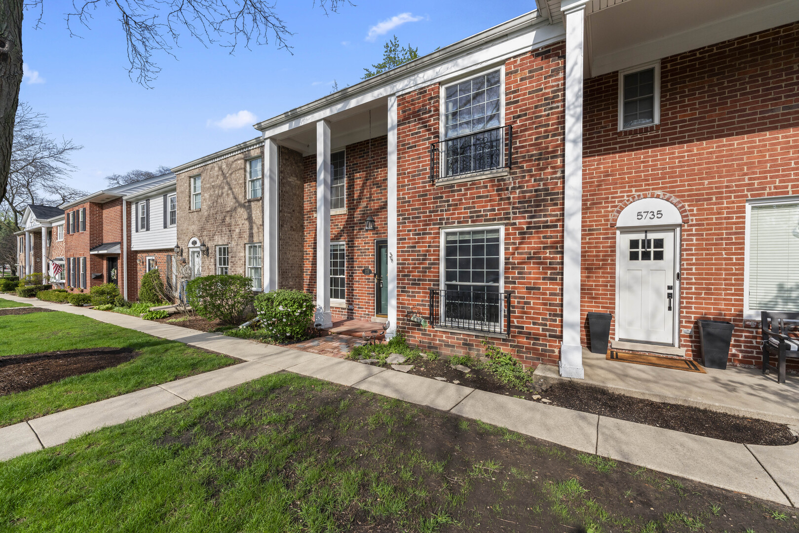 5731 Sutton Place