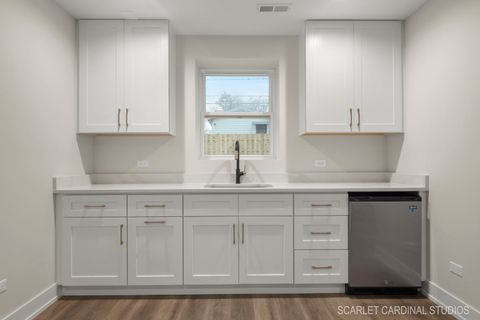 Tiny photo for 928 S Michigan Avenue, Villa Park, IL 60181 (MLS # 12576403)