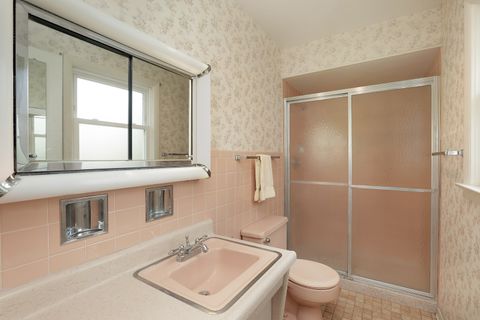 Tiny photo for 1504 Sequoia Trail, Glenview, IL 60025 (MLS # 12642038)