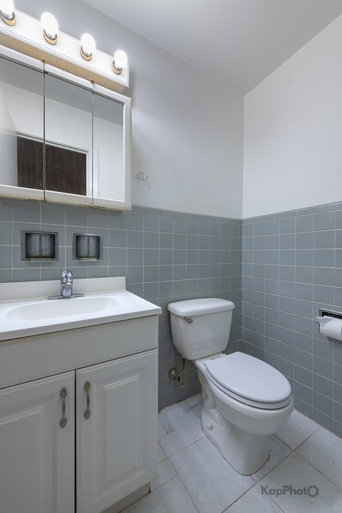 Tiny photo for 6557 N Christiana Avenue, Lincolnwood, IL 60712 (MLS # 12753955)