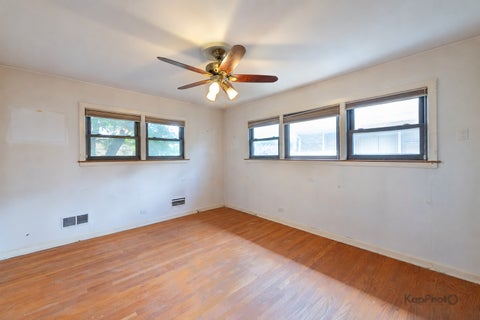 Tiny photo for 6557 N Christiana Avenue, Lincolnwood, IL 60712 (MLS # 12753955)