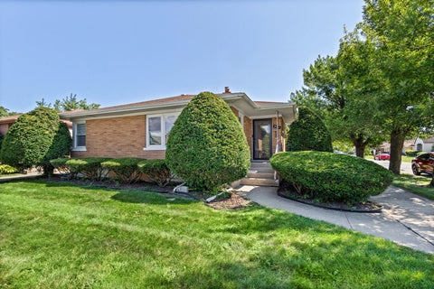 Photo of 997 Wentworth Avenue, Calumet City, IL 60409 (MLS # 12741637)